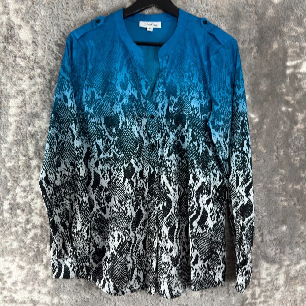 Calvin Klein Size M Snake Print Abstract Casual Button Top Blue Long Sleeve